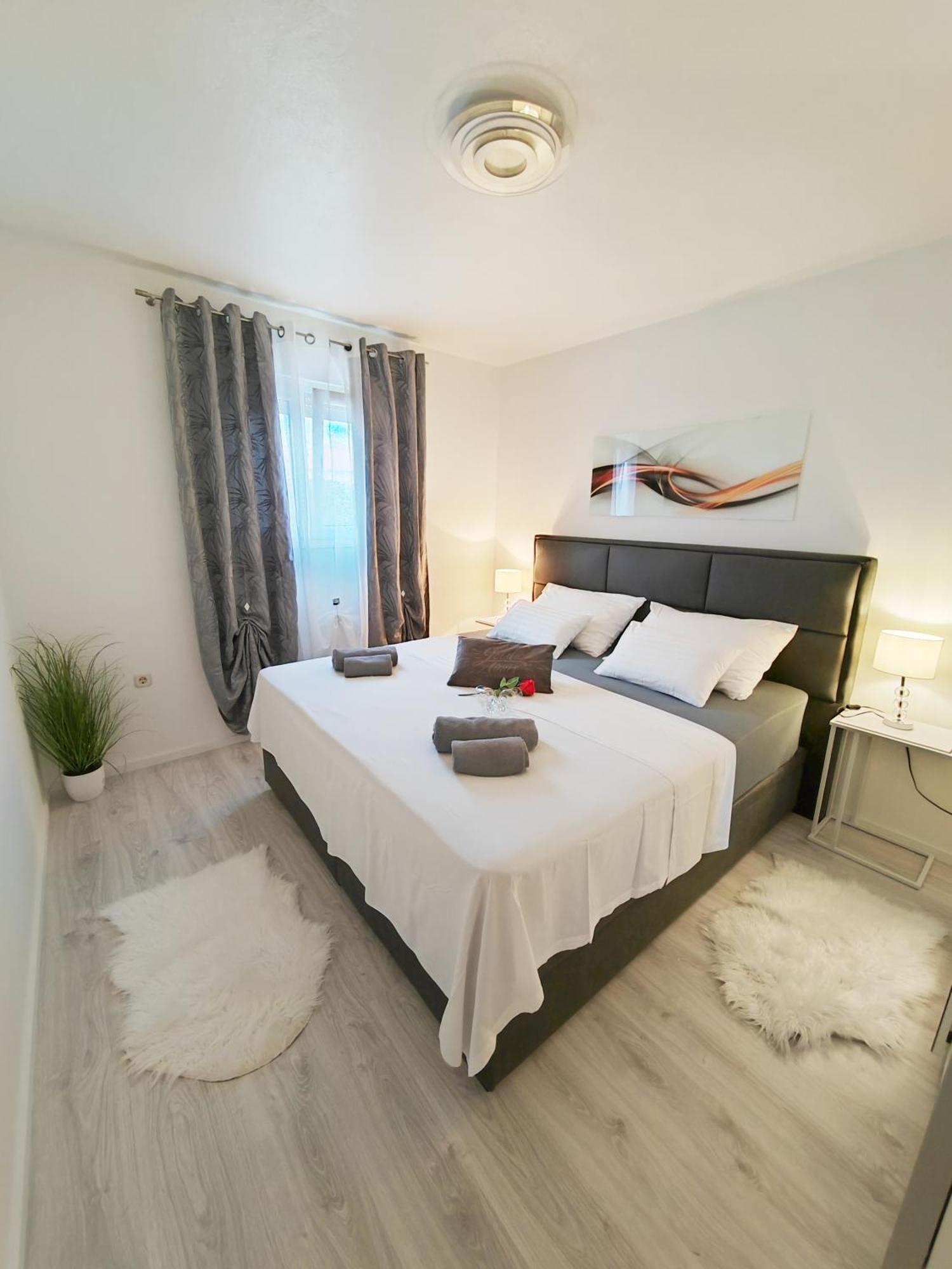 Apartment Toni With Private Parking Zadar Exterior foto
